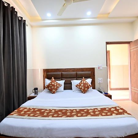 Royal Inn Джамму Экстерьер фото