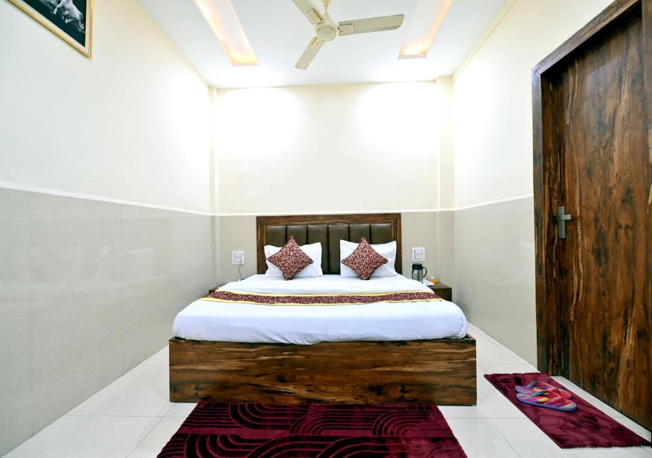 Royal Inn Джамму Экстерьер фото